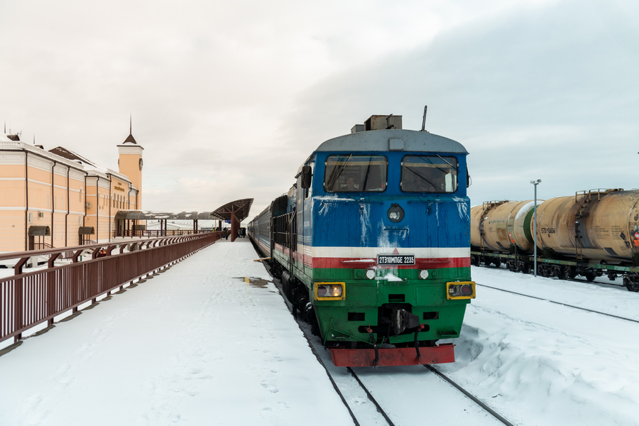 По итогам десяти месяцев пассажирские перевозки в вагонах АО «АК «ЖДЯ»  демонстрируют уверенный рост