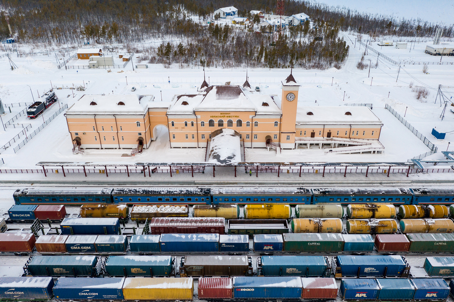 Перевозки грузов через станцию Нижний Бестях увеличились на 4%