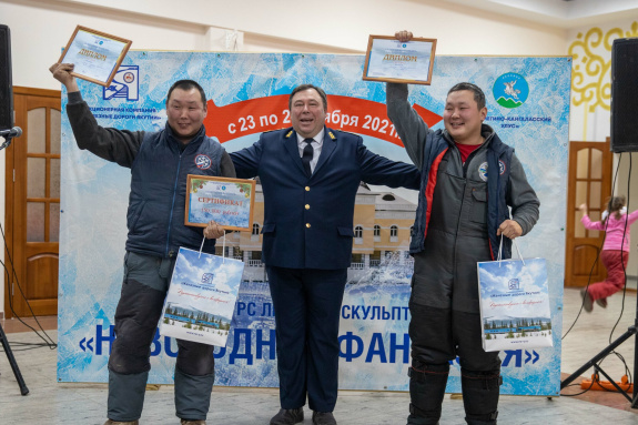Подведены итоги конкурса ледовых скульптур на станции Нижний Бестях Подведены итоги конкурса ледовых скульптур на станции Нижний Бестях