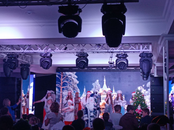 Волшебный экспресс «ЖДЯ» доставил новогоднее настроение детям сотрудников