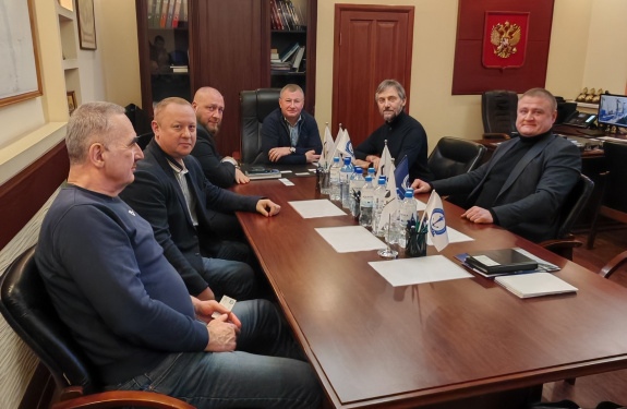  Делегация из Якутии обсудила в Магадане подход железной дороги к портам