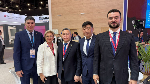 Делегация АО «АК «ЖДЯ» приняла участие в ПМЭФ