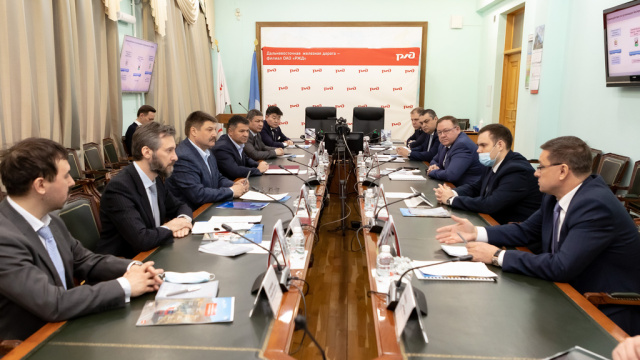 В ДВЖД обсудили вопросы взаимодействия смежных инфраструктур ОАО «РЖД» и АО «АК «ЖДЯ»
