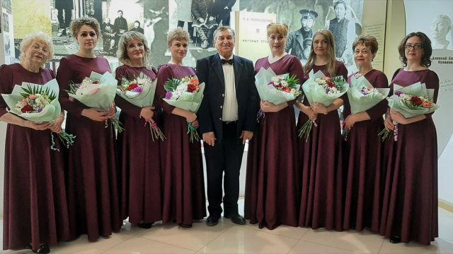 Народный ансамбль Акционерной компании «Железные дороги Якутии» стал лауреатом районного фестиваля национальных культур «Вместе»