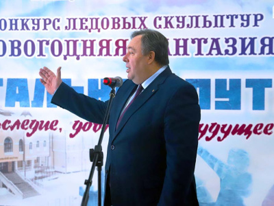 На станции Нижний Бестях стартовал  конкурс ледовых скульптур «Новогодняя фантазия» 