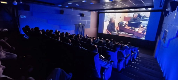 В Алдане состоялся показ фильма «Предательство» для учащихся фирменных классов