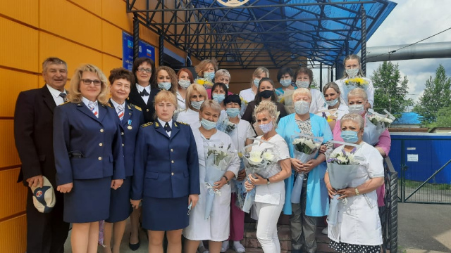 В АО "АК "ЖДЯ" поздравили медиков