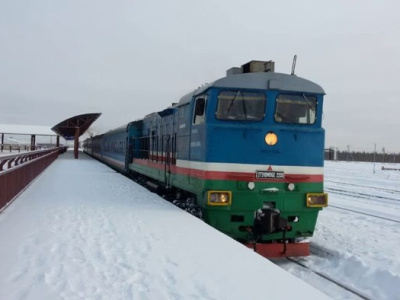 С 3 декабря пассажиров поезда до железнодорожного вокзала Нижний Бестях будут возить на микроавтобусах