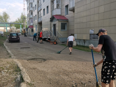 Сотрудники Акционерной компании «Железные дороги Якутии» провели субботник