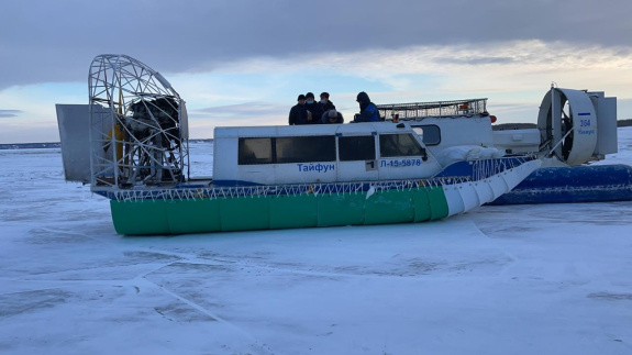 Трансфер пассажиров поезда из-за ухудшения ледовой обстановки затруднен. Трансфер пассажиров поезда из-за ухудшения ледовой обстановки затруднен.