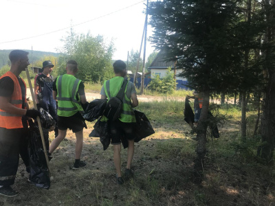 Стройотряд на благоустройстве Томмота