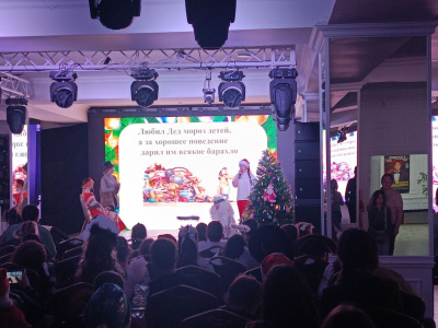 Волшебный экспресс «ЖДЯ» доставил новогоднее настроение детям сотрудников