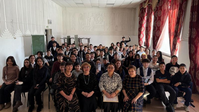 Серию профориентационных встреч провели железнодорожники   в школах Алданского района и Амгинского улуса