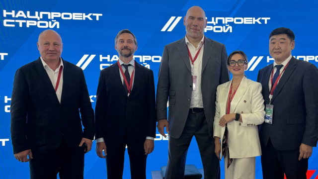 Представители АО "АК "ЖДЯ" рассказали Депутату Госдумы Николаю Валуеву о перспективных проектах по развитию железнодорожной инфраструктуры 