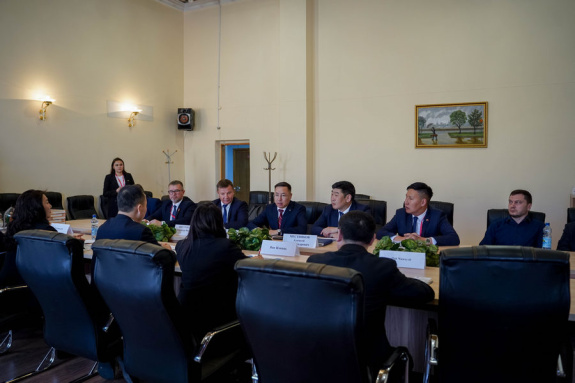 В рамках форума «Амурэкспо» делегация АО «АК «ЖДЯ» встретилась с делегацией округа Большой Хинган КНР В рамках форума «Амурэкспо» делегация АО «АК «ЖДЯ» встретилась с делегацией округа Большой Хинган КНР