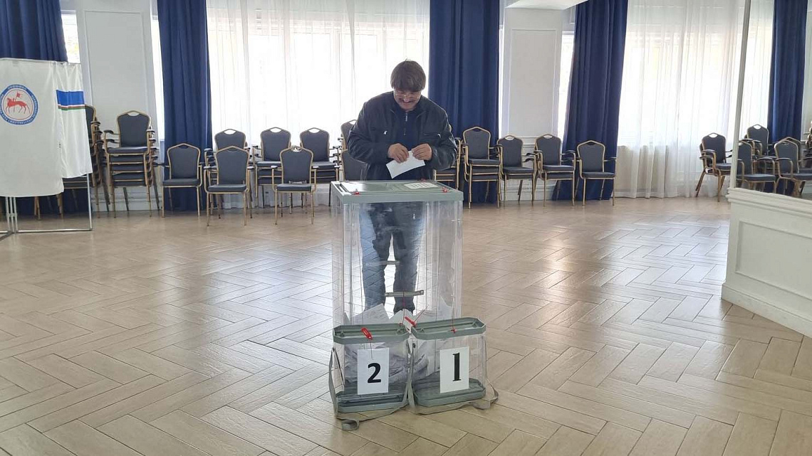 В Алдане проходят выборы главы города и депутатов городского совета В Алдане проходят выборы главы города и депутатов городского совета