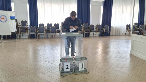 В Алдане проходят выборы главы города и депутатов городского совета В Алдане проходят выборы главы города и депутатов городского совета