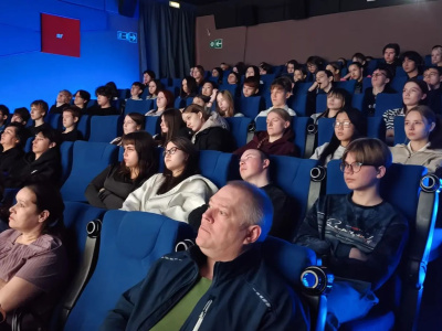 В Алдане состоялся показ фильма «Предательство» для учащихся фирменных классов