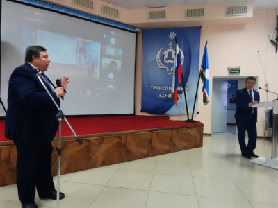В рамках  Публичного  отчета  Транспортного техникума АО «АК «ЖДЯ» выразила благодарность коллективу и сотрудникам учебного заведения